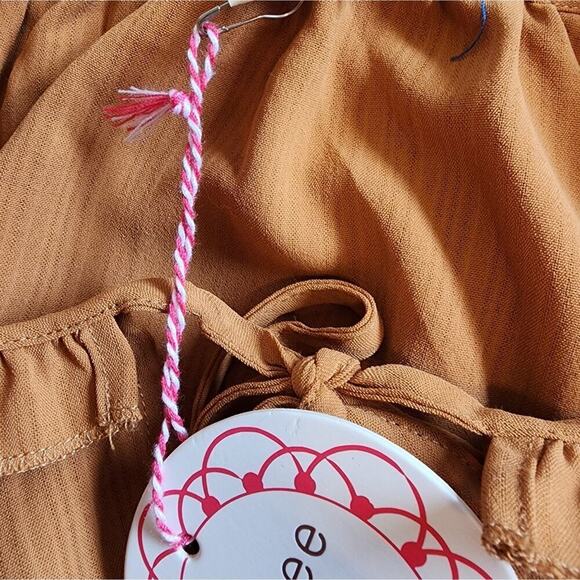 563 UMGEE CLAY TOP WITH TASSEL TIE LACE ACCENTS MUSTARD - Picture 7 of 7